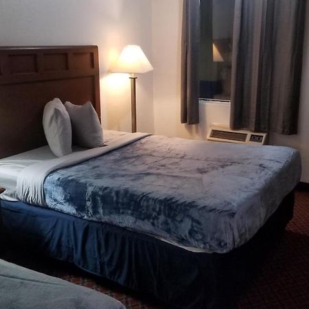 Hotel King Bed Hotel Room 110 Wi-Fi Booking สติลวอเตอร์ ภายนอก รูปภาพ